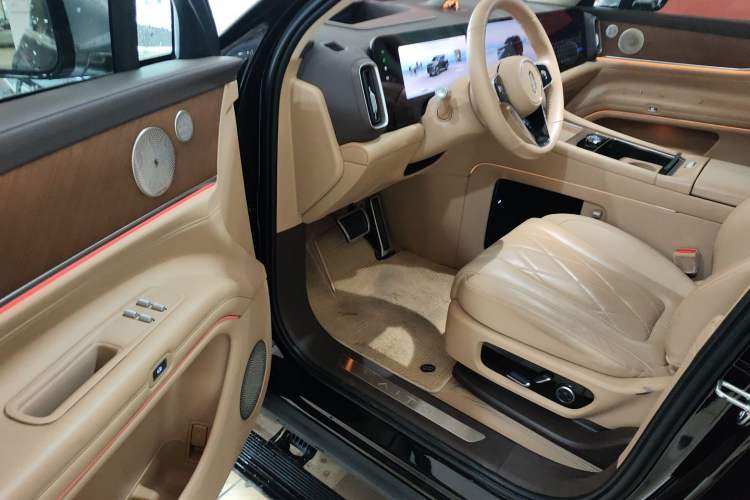 Used Hima AITO M9 2024 Range-Extended Ultra Version 52 kWh 5-Seater Model
