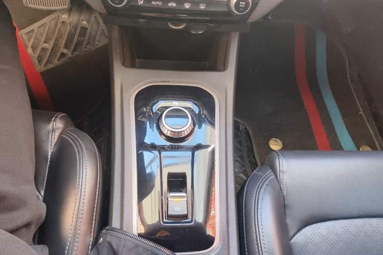 Used Changan Eado New Energy 2022 EV460 Smart Ride-Hailing Edition – Lithium Iron Phosphate
