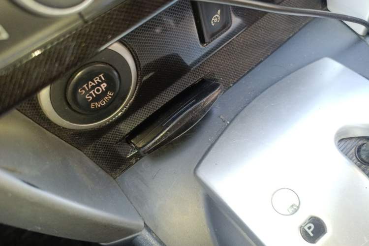 Used Renault Koleos 2014 Revised Version 2.0L Two-Wheel Drive Fashion Edition
