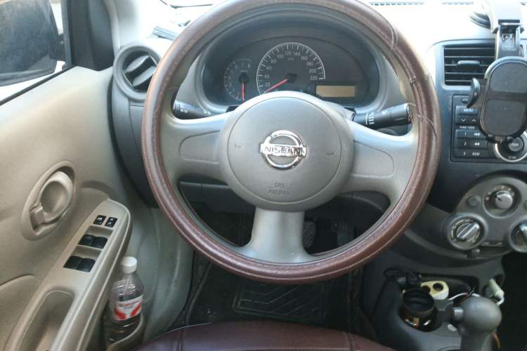 Used Nissan Sunny 2011 1.5XE CVT Comfort Edition Steering Wheel
