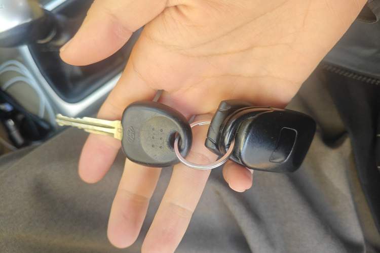 Used Hyundai Celesta 2010 1.6L MT GLS Vehicle Key