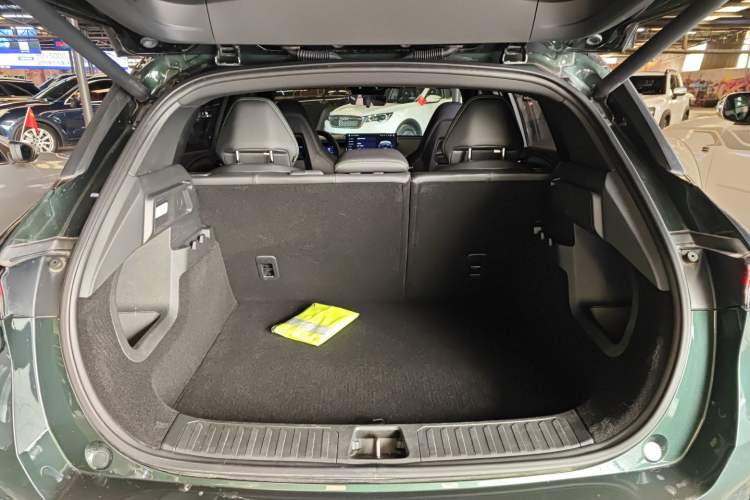 Used Lynk & Co 06 EM-P 2023 EM-P 126 Long-Range Halo