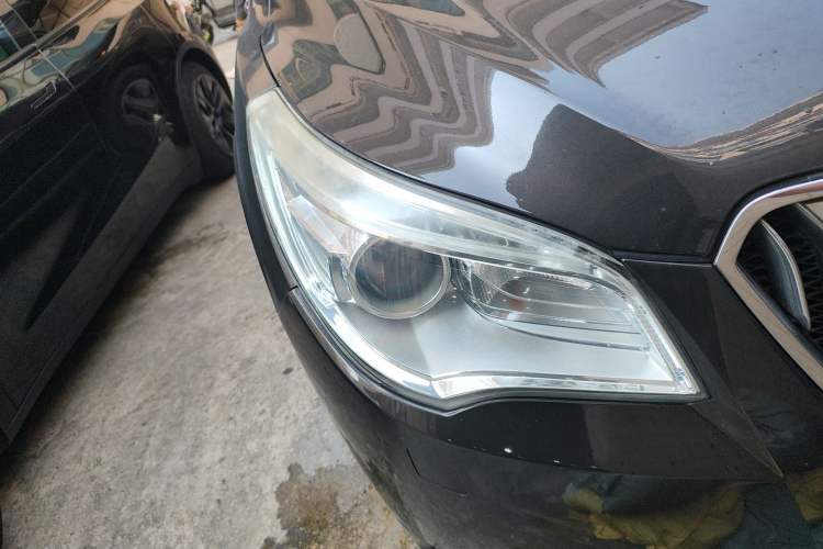 Used Buick Enclave 2014 3.6L Two-Wheel Drive Elite Comfort Version
