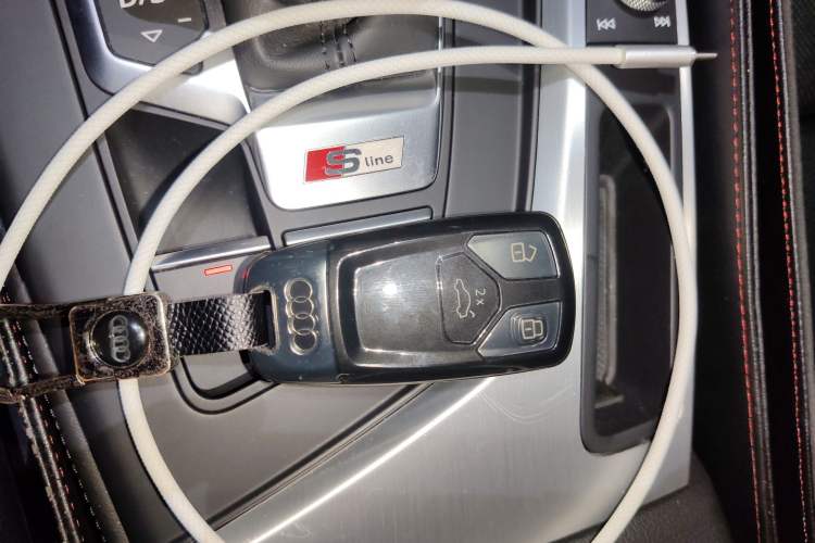 Used Audi A4L 2022 40 TFSI Luxury Dynamic Model