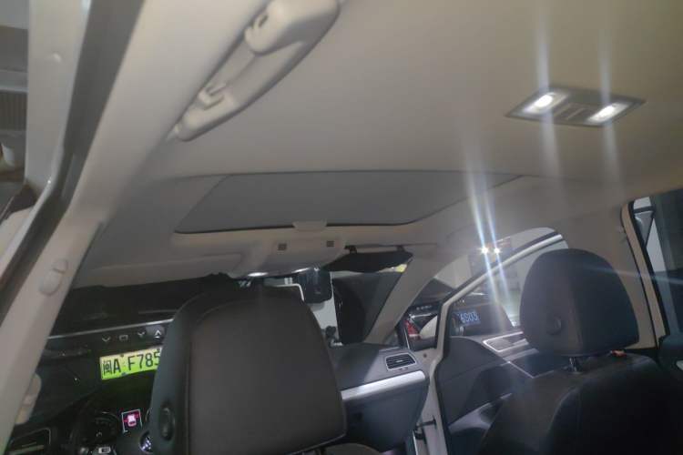 Used Volkswagen Golf Pure Electric 2020 Chari Headliner