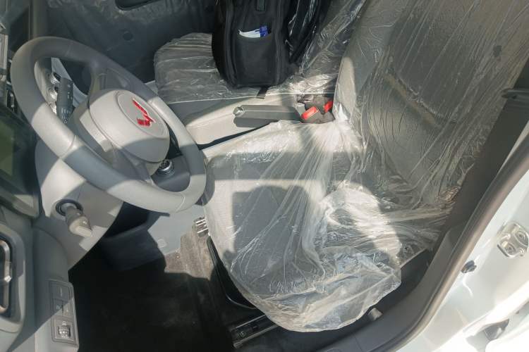 Used Wuling Zhiguang New Energy 2025 Comfort Model Left Front Seat