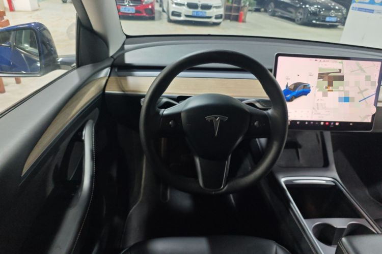 Used Tesla Model Y 2021 Long-Range All-Wheel-Drive Version 3D7
