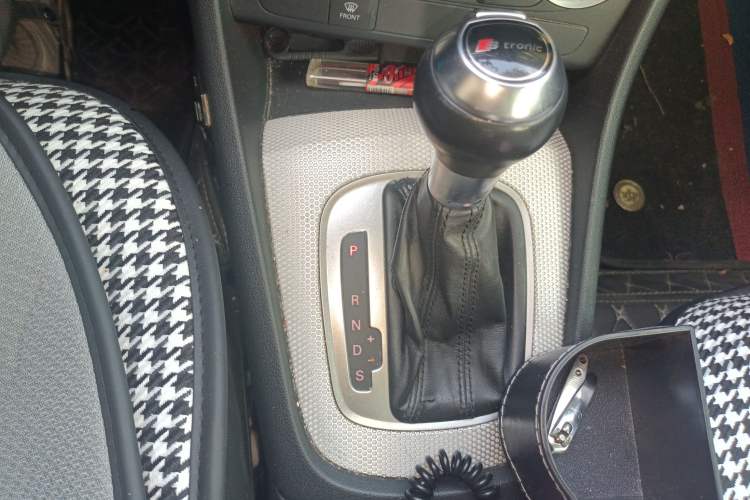 Used Audi Q3 2012 40 TFSI quattro Sport Edition Gear Lever