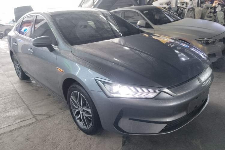 Used BYD Qin PLUS 2024 Honor Edition EV 510KM Beyond Model
