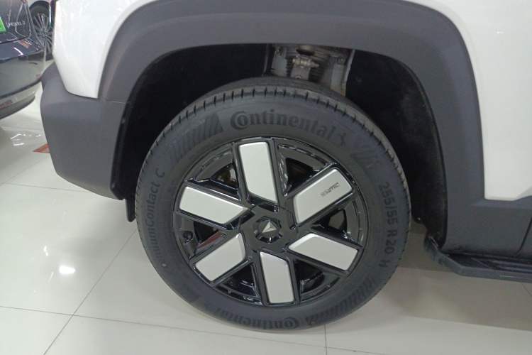 Used Deepal G318 2024 Four-Wheel-Drive Air Suspension Model