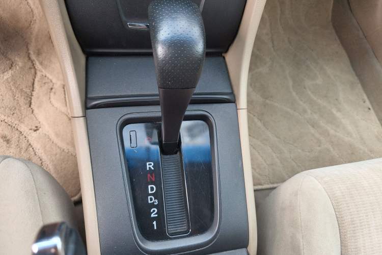 Used Honda Accord 2006 2.0L standard version
