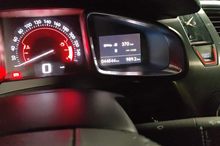 Used DS 5 2015 1.6T Luxury Edition THP160