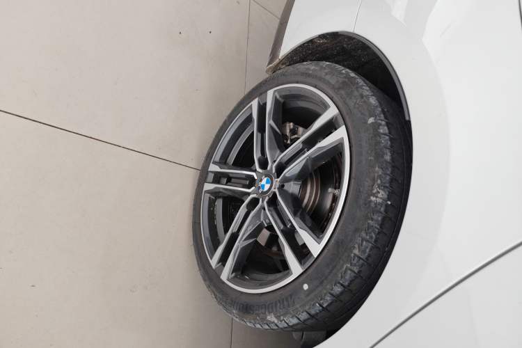 Used BMW 2 Series 2023 225i Four-Door Coupe M Sport Package Right Rear Wheel Hub