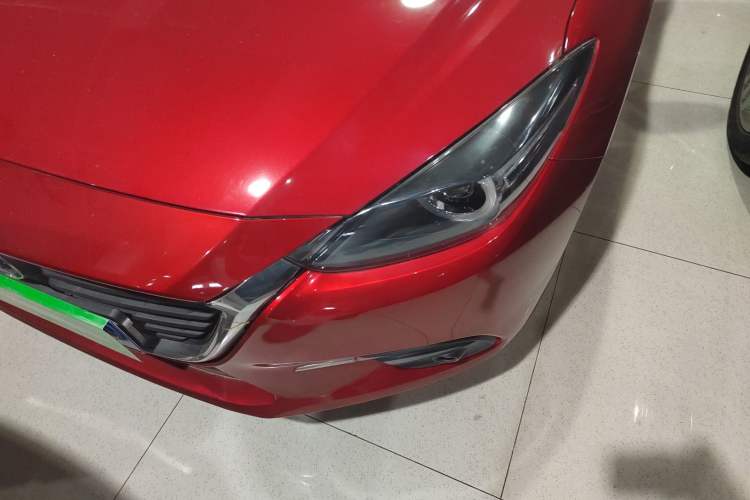 Used Mazda 3 Axela 2017 Hatchback 1.5L Automatic Luxury Model Emission Standard China V
