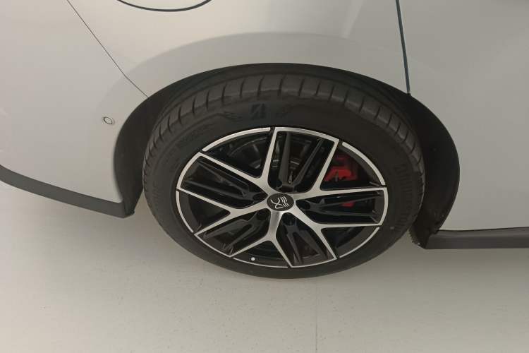 Used BYD Han L 2025 EV Four-Wheel Drive LiDAR Flagship Model