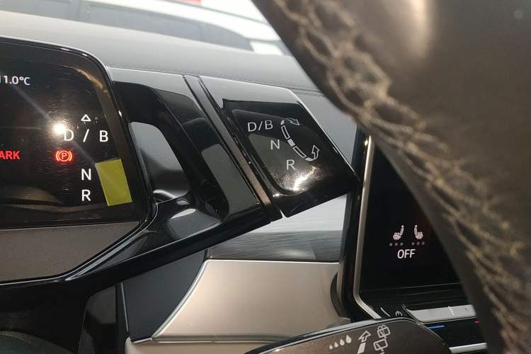 Used Volkswagen ID.6 CROZZ 2021 Long-Range PURE+ Edition