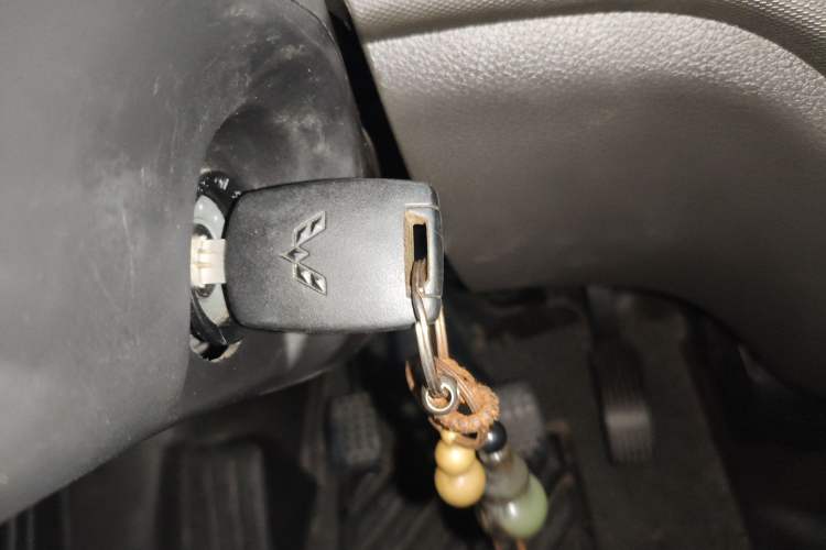 Used Wuling Rongguang S 2021 1.2L Base Model 5-Seater LSI
