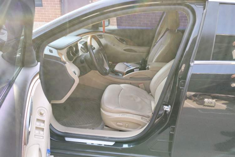 Used Buick LaCrosse 2010 2.4L Luxury Edition
