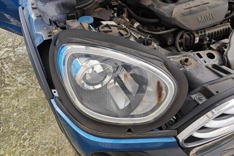 Used MINI Countryman 2017 1.5T COOPER Explorer Right Front Headlight