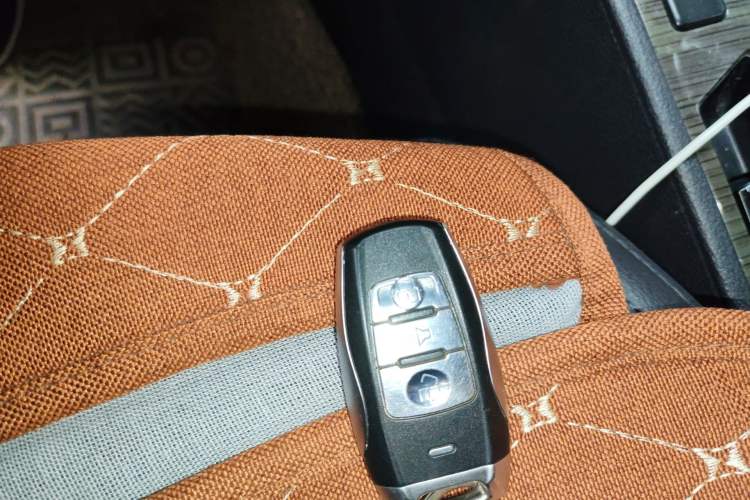 Used Haval H6 Coupe 2016 Blue Label 1.5T Automatic Two-Wheel Drive Elite Model Vehicle Key