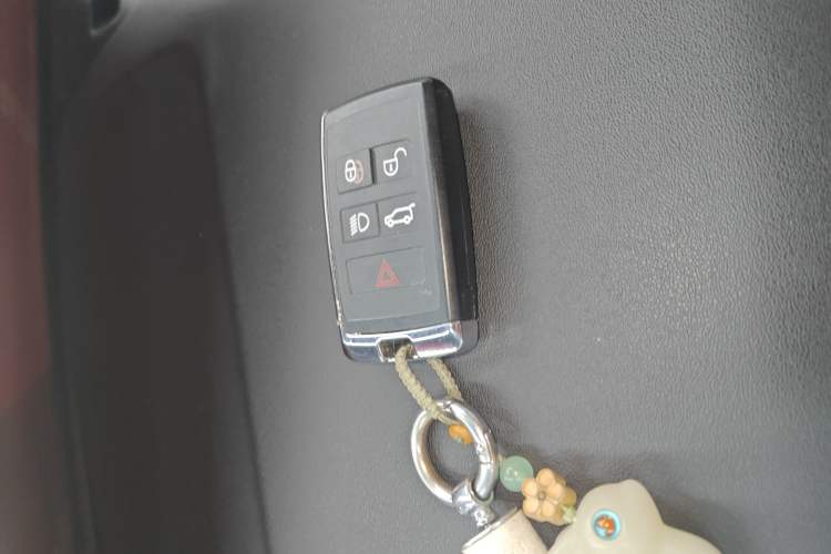 Used Land Rover Range Rover Velar 2021 P250 model