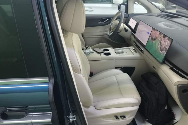 Used VOYAH Dream 2025 PHEV Four-Wheel-Drive Flagship Kunpeng Edition