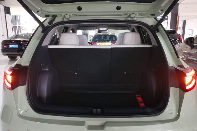 Used Geely Galaxy Geome 2025 UP 410km Exploration+ Edition
