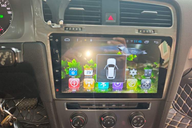 Used Volkswagen Golf 2016 1.6L Automatic Fashion Model Audio And AC Panel