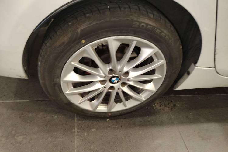 Used BMW 2 Series Gran Tourer 2018 220i Leading Model Right Rear Wheel Hub