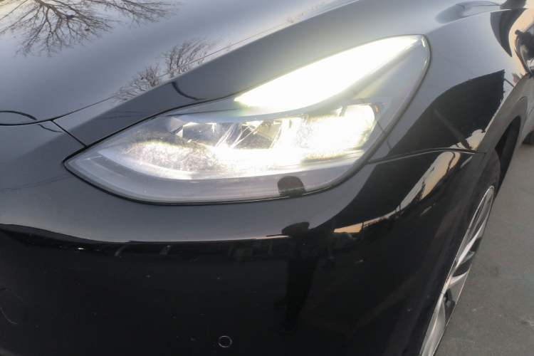 Used Tesla Model Y 2022 Long-Range All-Wheel-Drive Version