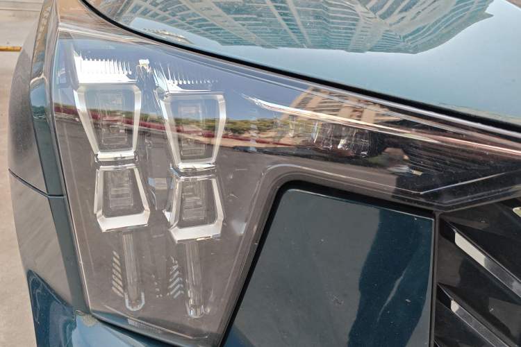 Used GAC Trumpchi GS8 2022 Linghang Series 2.0 TGDI Two-Wheel-Drive Luxury Smart Connectivity Version (7 Seats)