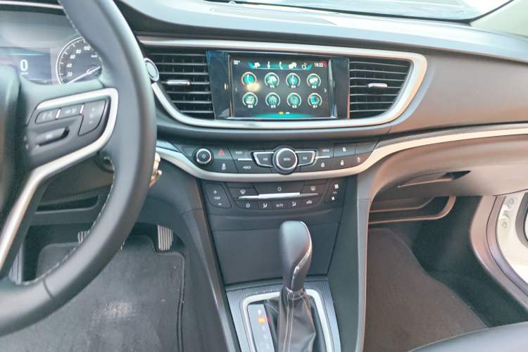 Used Buick Excelle GX 2019 18T Automatic Connected Elite Model China VI Standard Audio And AC Panel