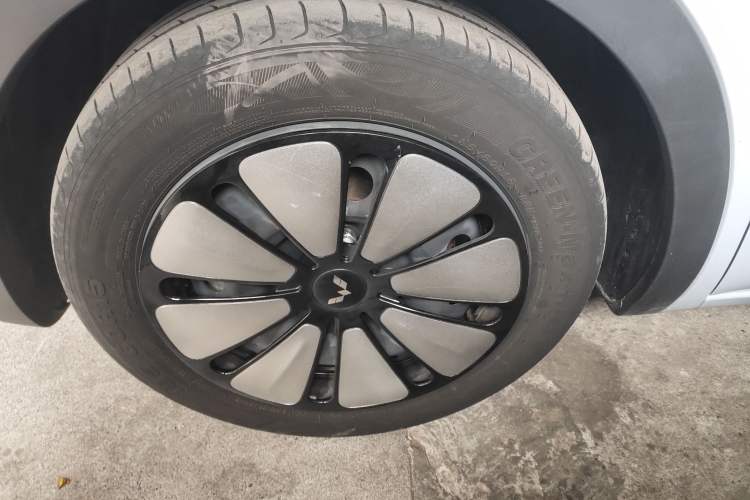 Used Wuling Bingo 2023 410 km Lingxi Deluxe Edition