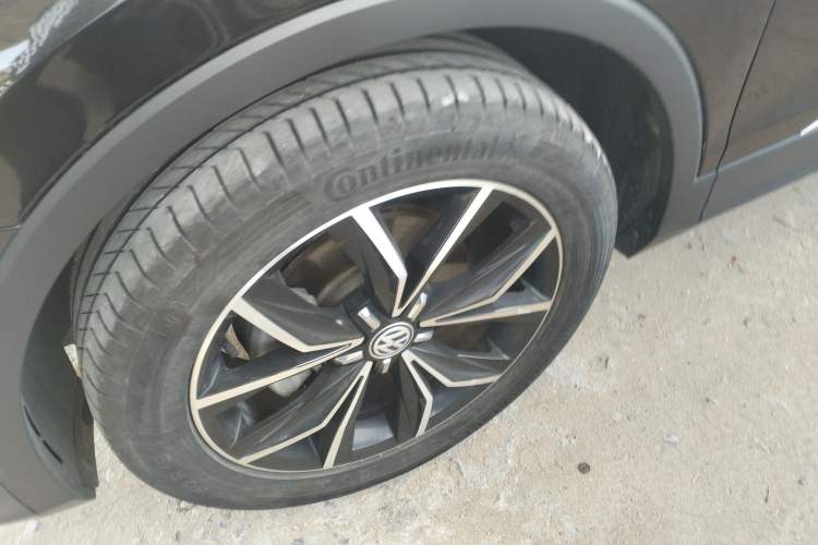 Used Volkswagen Tiguan L 2019 Revised 330TSI Automatic Two-Wheel Drive Smart & Luxury Edition China VI Standard Left Front Wheel Hub