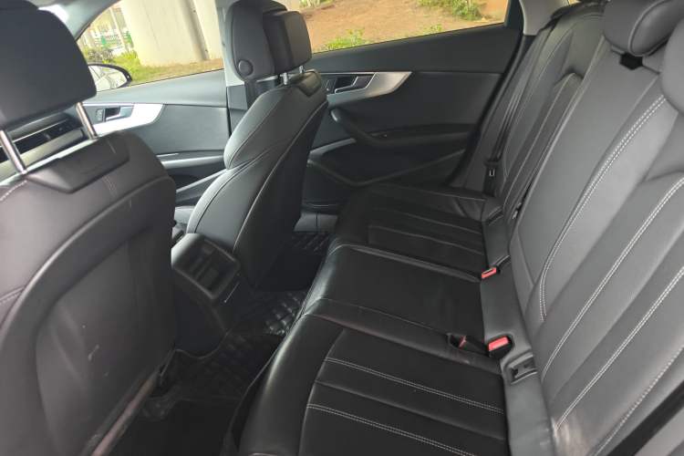 Used Audi A4L 2022 40 TFSI Fashion Dynamic Model