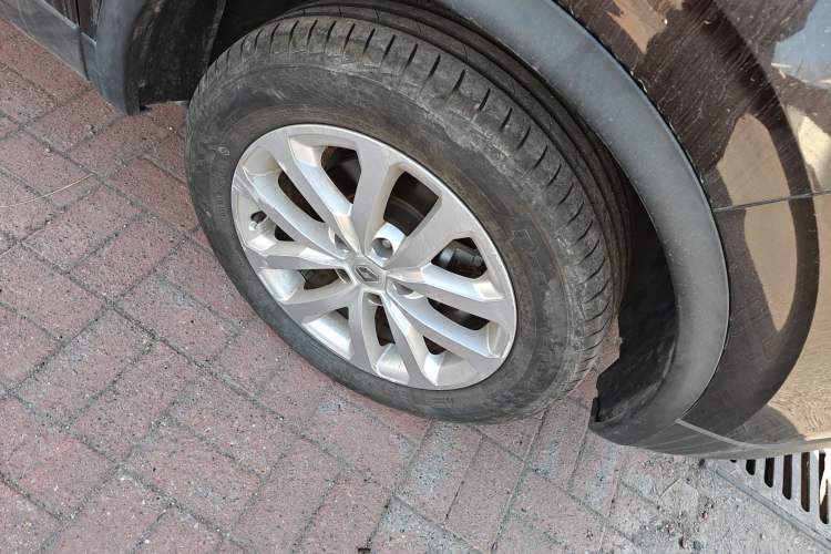 Used Renault Kadjar 2017 2.0L Two-Wheel Drive Fashion Edition Right Front Wheel Hub