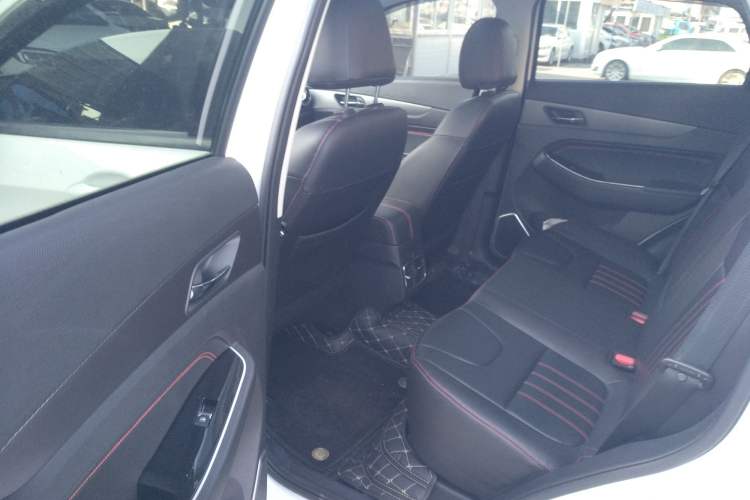 Used BAIC Beijing X5 2018 1.5T CVT New Smart Version China V Emission Standard
