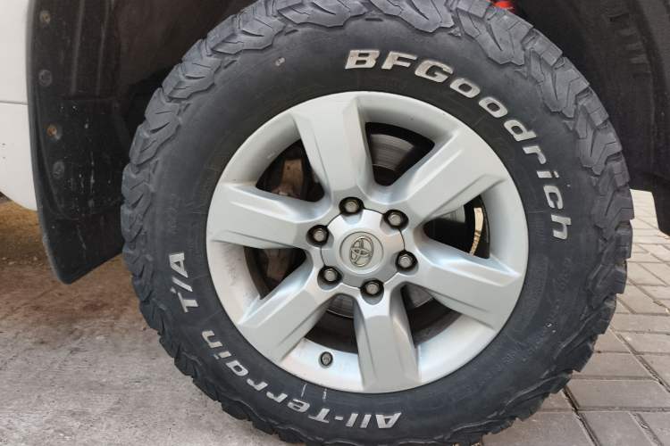 Used Toyota Prado 2014 4.0L Automatic TX-L NAVI
