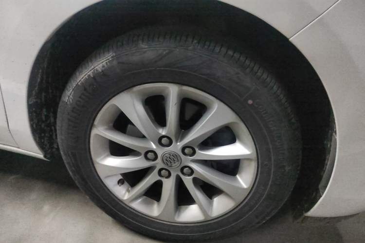 Used Buick GL8 2018 ES 28T Premium Model China VI Standard