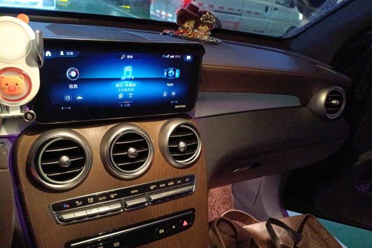 Used Mercedes-Benz GLC 2020 GLC 260 L 4MATIC Luxury Model
