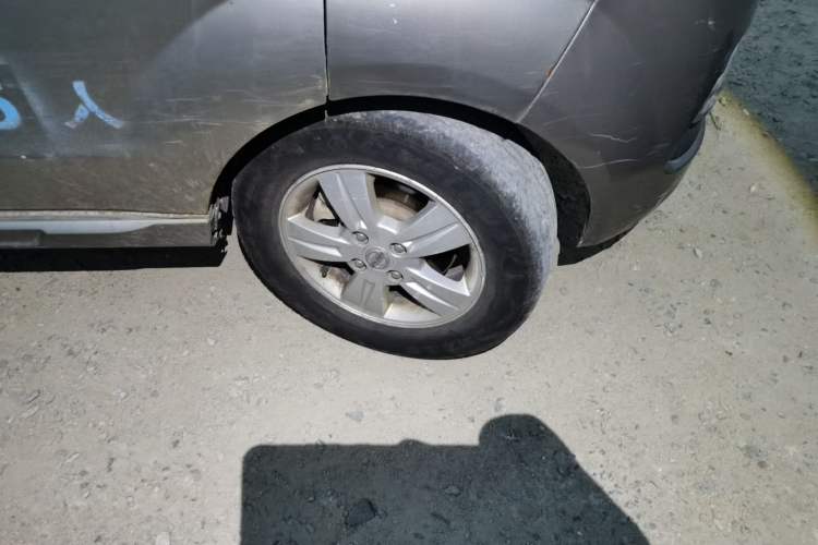 Used Jinbei New Hiace X30L 2016 1.5L Wealth Edition DLCG14 Right Front Wheel Hub