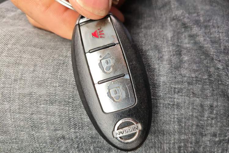 Used Nissan NV200 2014 1.6L CVT Zunya Model China IV Standard
