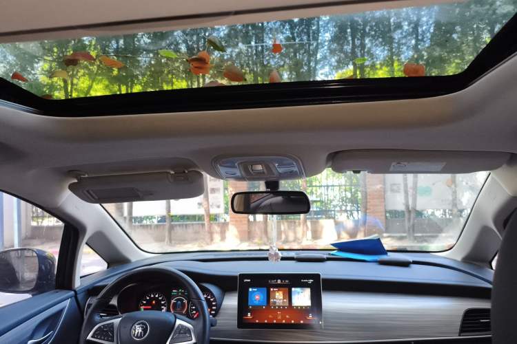 Used BYD Song MAX New Energy 2019 DM 1.5T Smart Connect Advanced 7-Seater China VI Standard Headliner