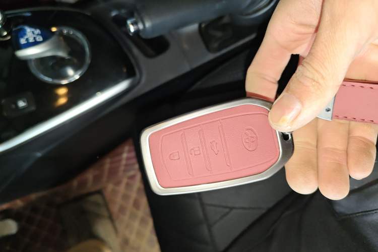 Used Toyota Corolla 2016 Dual-Engine 1.8L E-CVT Leading Edition