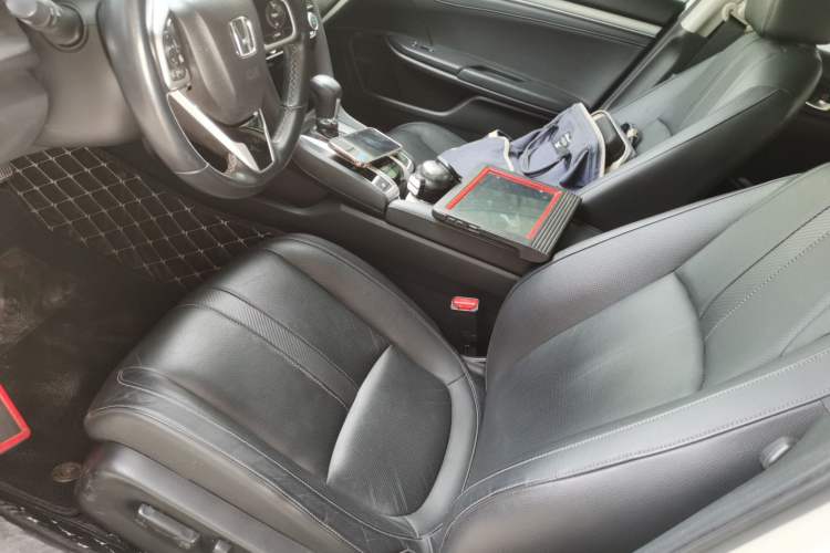 Used Honda Civic 2016 220TURBO CVT Prestige Edition Left Front Seat