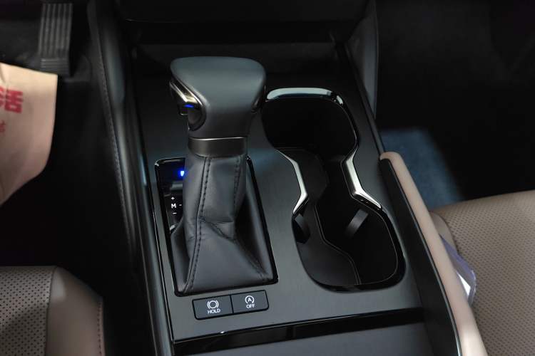 Used Lexus ES 2023 200 Excellence Edition
