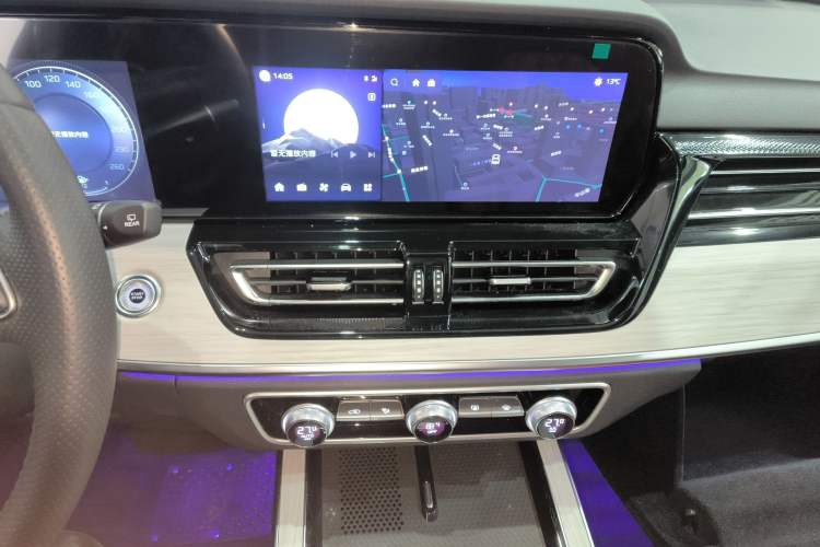 Used Hongqi HS5 2025 2.0T Two-Wheel-Drive Xuan Ying Edition