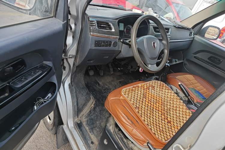 Used Jinbei Hiace X30 2021 1.5L Comfort Plus Central Air-Conditioned Van China VI Standard SWC15M
