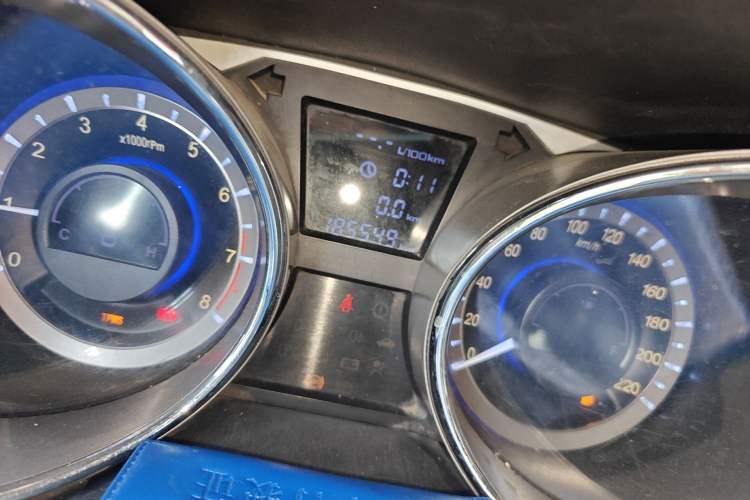 Used JAC Group Refine M2 2013 1.5L Manual Comfort 7-Seater