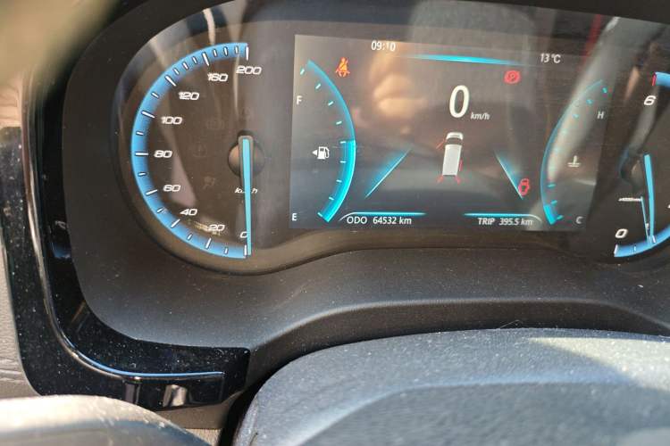 Used Ford Transit Custom 2021 2.2T Automatic Luxury Coach Pro Short Wheelbase 7-Seater Mid-Roof China VI Standard